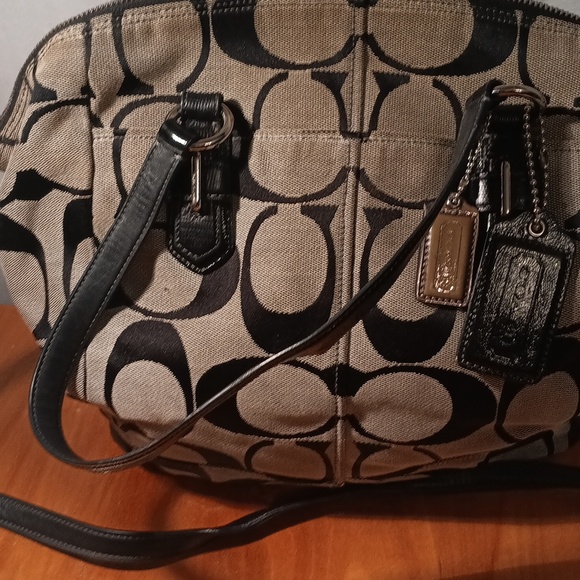 Coach Stylish Black and Tan Women's Bag - Picture 3 of 12